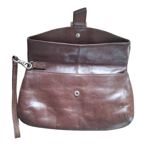 Kenneth Cole Clutch Chocolate Brown Leather with Optional Wristlet Strap - Picture 3 of 16